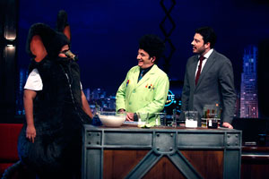 Beakman faz experiência e reencontra Lester no The Noite