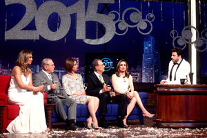 The Noite comemora a chegada de 2015 com a presença de artistas e jornalistas do SBT