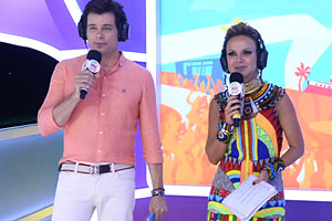 Celso Portiolli e Eliana abrem as transmissões do SBT Folia; veja fotos