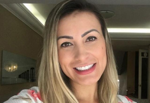 #TBTDomingoLegal: Andressa Urach é pega no Telegrama Legal - SBT TV ...