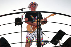 Assista ao que rolou no Carnaval neste domingo