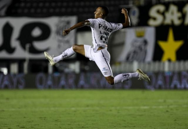 Santos dá baile no Boca Juniors e está na final da Libertadores