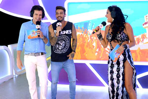 Lucas Lucco visita o SBT Folia e conta se quer comandar um trio