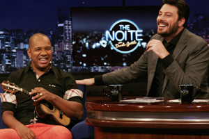Danilo Gentili recebe Molejo no The Noite desta quarta