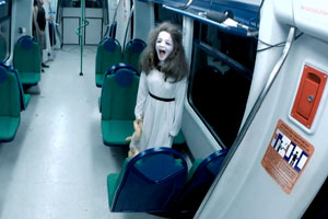 Menina Fantasma se despede das pegadinhas com Câmera Escondida inédita no metrô