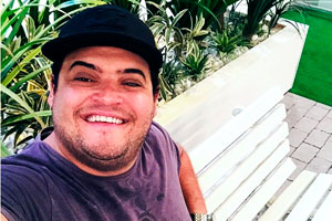 Pronto para gravar: ´A mesma Praça. O mesmo banco!´, diz Ceará