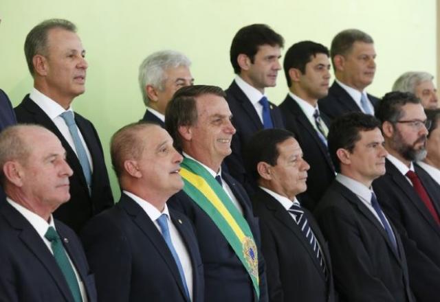 É verdade que os presidentes anteriores trocaram mais ministros