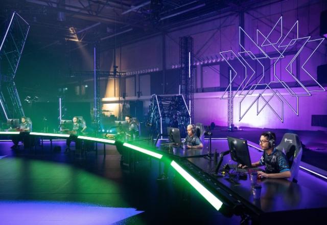 Equipe da Sharks no palco do Masters Reykjavik.
