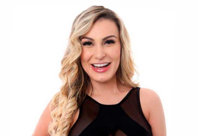 SBT TV | Andressa Urach posta foto do filho e choca a web: \