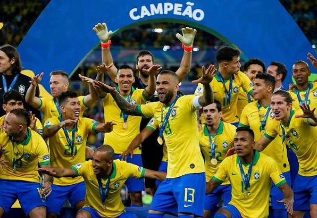 Brasil pousa para foto como campeão da Copa América de 2019