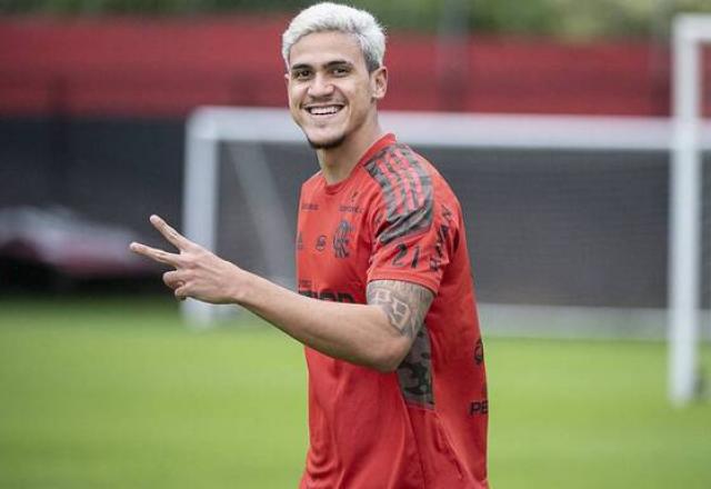 Pedro durante treino do Flamengo