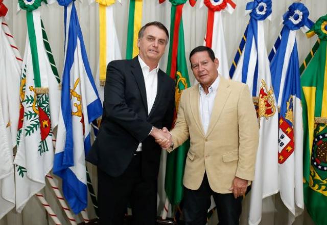 Nos últimos dias, Mourão tem dado declarações contraditórias a Bolsonaro | Alan Santos/PR