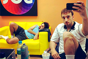 Leo Lins posta foto antes da gravação: ´A alegria e empolgação´, #SQN