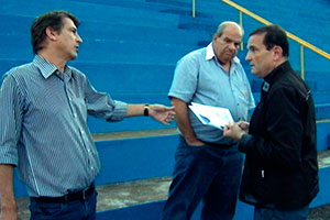 Conexão Repórter investiga os bastidores inescrupulosos do futebol
