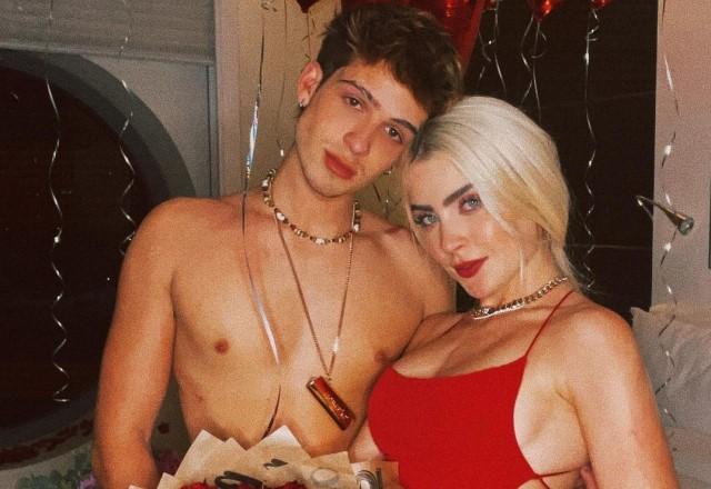 João Guilherme e Jade Picon em comemoração de 3 anos de namoro
