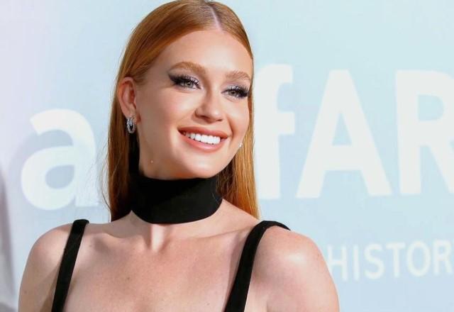 Marina Ruy Barbosa desfila de vestido preto no Festival de Cannes
