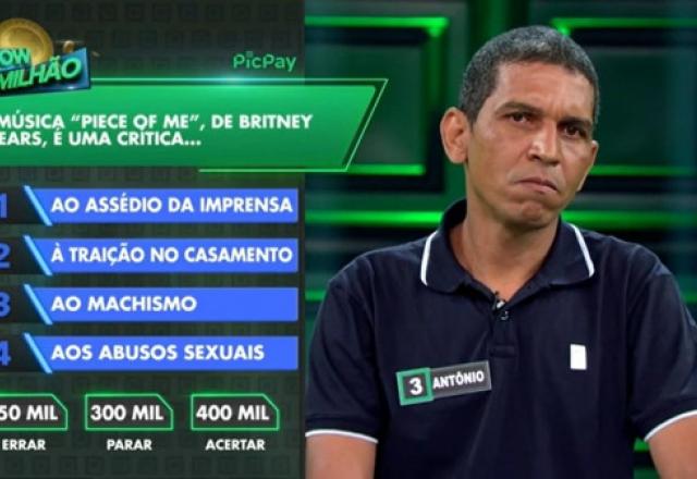 Após usar as cartas, participante decide parar o game - SBT