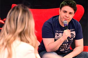 Raul Gil recebe Oscar Filho no quadro ´Elas Querem Saber´