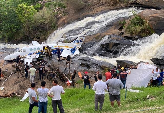 Marília Mendonça: copiloto estava animado por transportar cantora