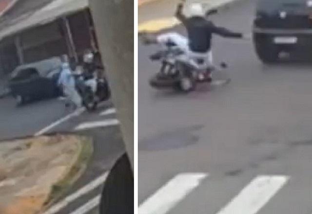 Flagrante Motociclista Quase Atinge Idoso E é Atropelado Em Seguida