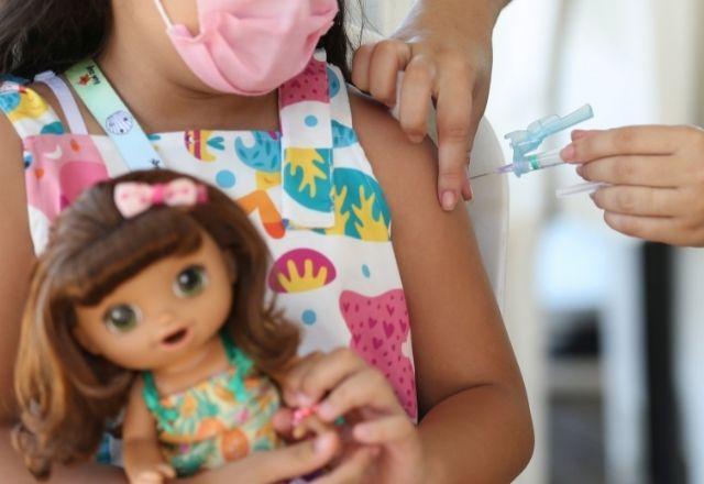 Vacinação em crianças de 5 a 11 anos contra a covid-19 foi aprovada em dezembro de 2021 pela Anvisa | Agência Brasil