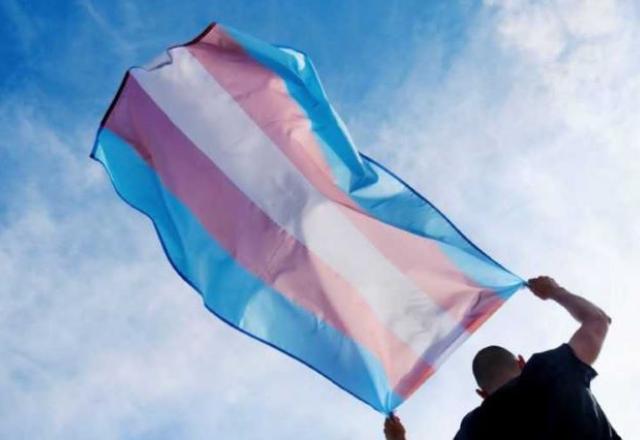 Hucam celebra Dia da Visibilidade Trans — Empresa Brasileira de