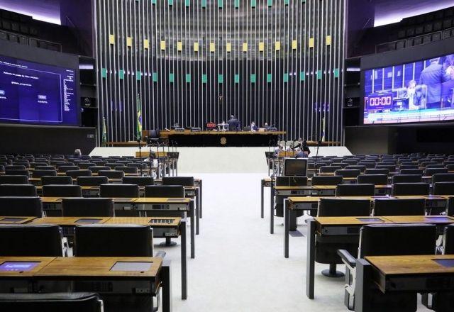 Câmara pode votar nesta terça-feira projeto que legaliza jogos de azar no  Brasil – Politica & ETC