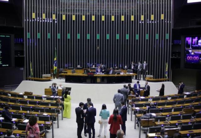 Comissão da Câmara se manifesta sobre ataque à Ucrânia (Foto: Paulo Sérgio/Câmara dos Deputados)