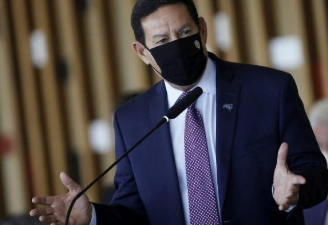 Mourão critica ataque russo e compara ação militar à de Hitler, na Alemanha | Agência Brasil