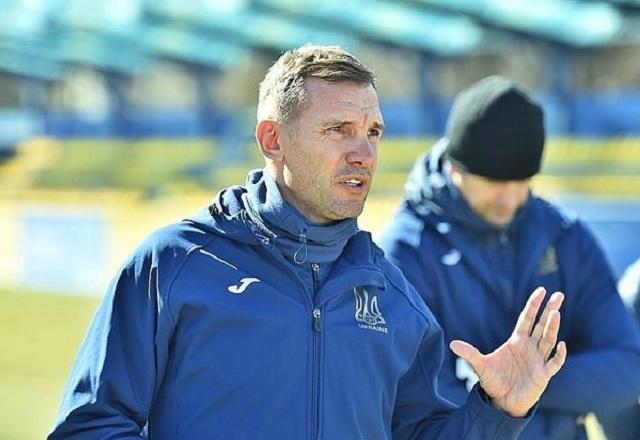 Andriy Shevchenko no comando da seleção da Ucrânia