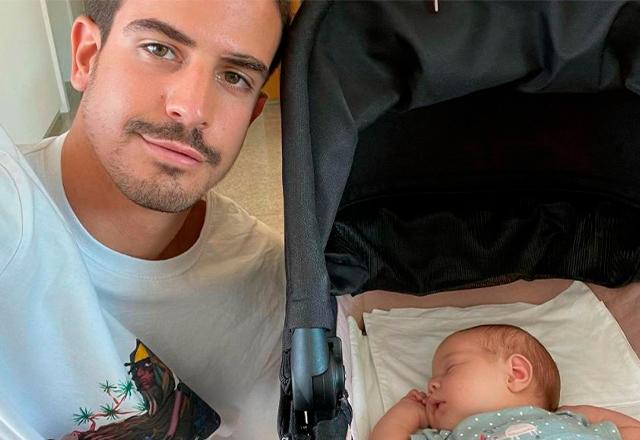 enzo celulari ao lado de chiara
