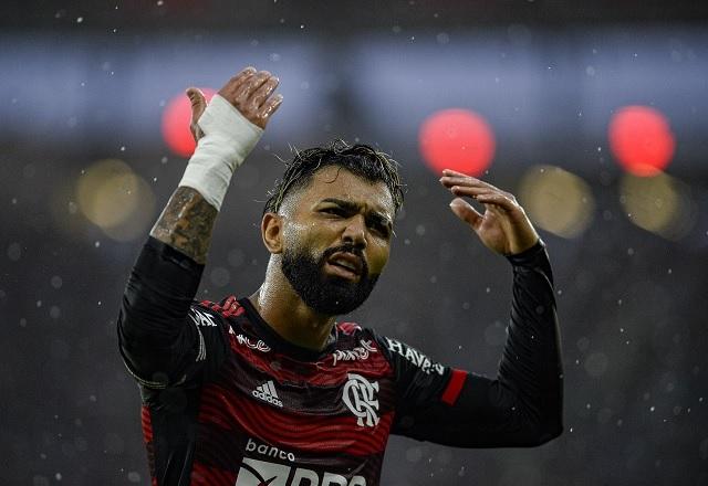 Atacante do Flamengo manda recado para a torcida após jogo de ida