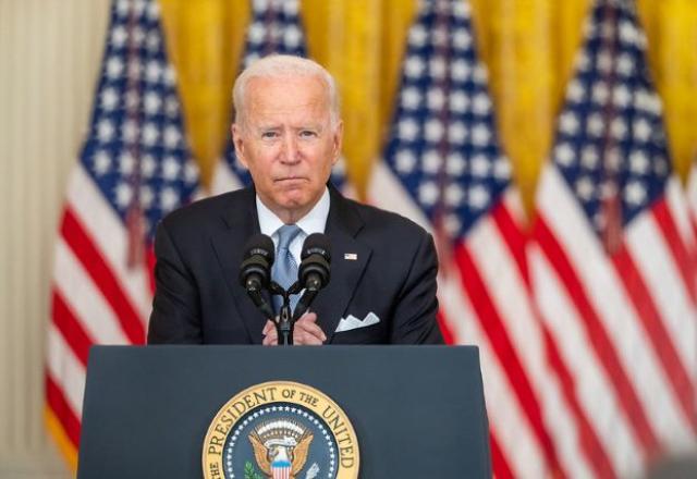 Biden simplificou procedimentos para compra de armas críticas para o  Exército dos EUA - 03.10.2022, Sputnik Brasil