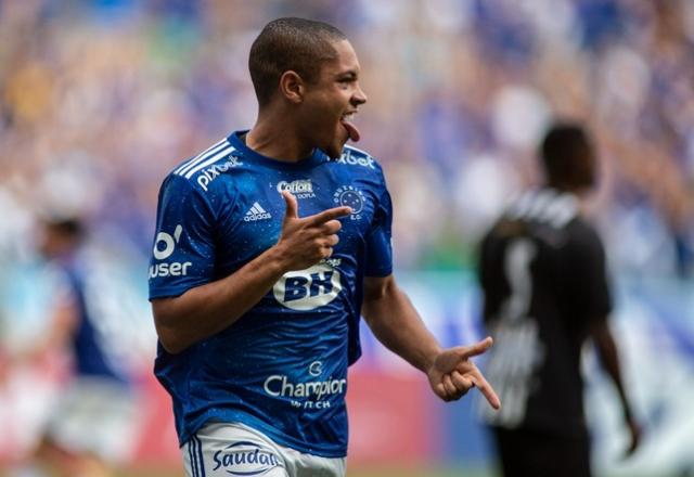 Vitor Roque