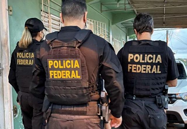 O reajuste das forças de segurança é uma promessa de Bolsonaro, mas que acabou dificultando a relação do presidente com os policiais depois que o aumento acabou travado | Foto: Divulgação/PF