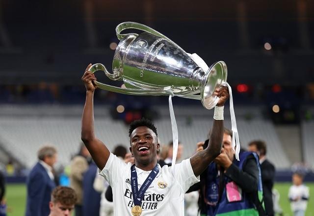 Vinícius Júnior é eleito o melhor jogador jovem da Champions