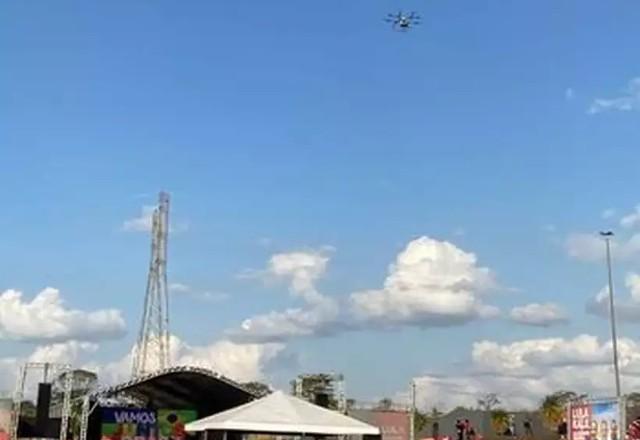 Drone Atira Fezes E Urina Contra Apoiadores De Lula E Kalil Em 