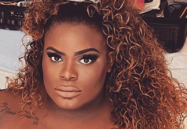 Jojo Toddynho faz carão em foto próxima do rosto