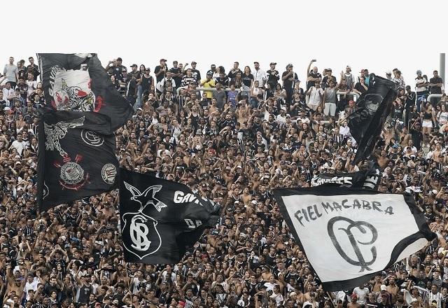 Retorno das bandeiras com mastro demora mais do que o esperado, em meio às burocracias do Ministério Público de SP