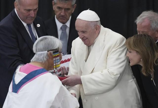 Papa Francisco viajou pelo Canadá, pedindo perdão aos povos originários por abusos em internatos católicos | Reprodução/Associated Press