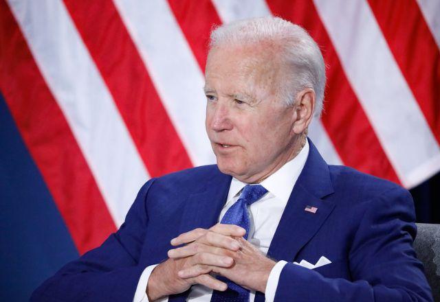 Biden Formaliza Quase US$ 3 Bilhões Em Ajuda Militar à Ucrânia - SBT News