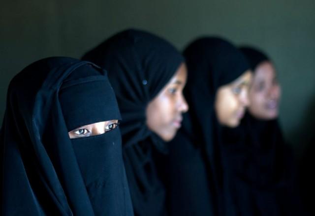 A mulher acabou sendo condenada com base na Lei contra o Terrorismo e a Lei contra Crimes Cibernéticos | Unicef