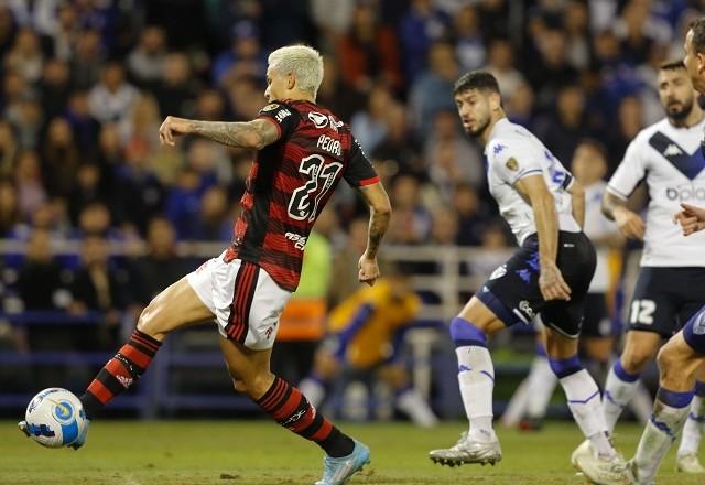 Pedro, no jogo de ida entre Vélez e Flamengo