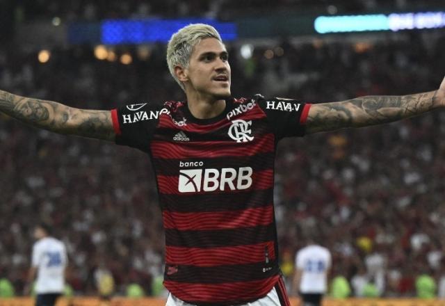 Flamengo volta a vencer Vélez e avança à final da Libertadores