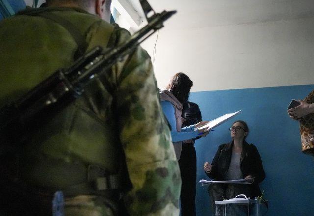 Cerca de 4 milhões de moradores de Donetsk, Lugansk, Kherson e Zaporizhzhia foram convocados para votar hoje | Reprodução/Twitter halyapuff