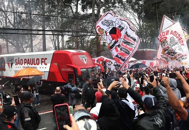 Fotos: confira festa de torcedores e jogadores do São Paulo com título