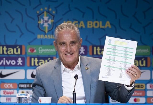 Tite explica presença de Daniel Alves na Copa do Mundo: Premia qualidade