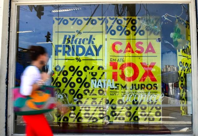 Golpes criam páginas do Ponto Frio, Casas Bahia e Americanas durante a  Black Friday - Banda B