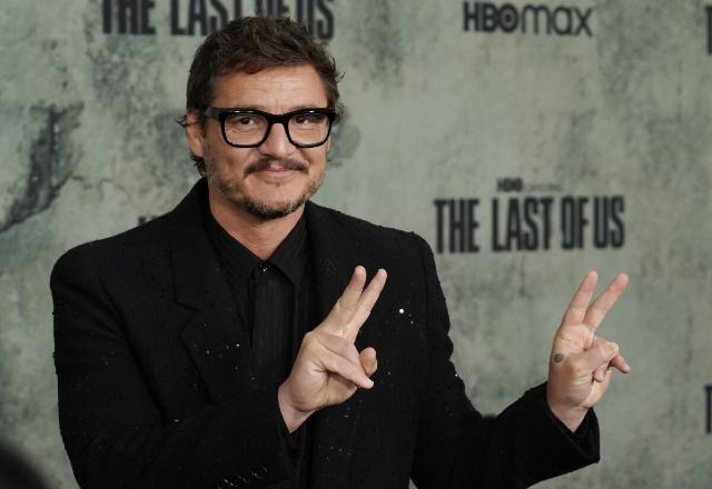 Pedro Pascal mostra apoio à comunidade LGBTQIA+