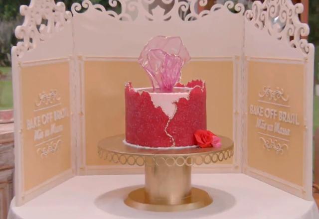 Bake Off Brasil Celebridades resgata bolos clássicos em prova